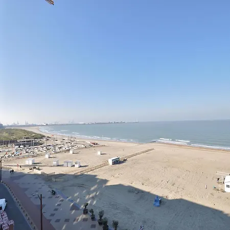 Spacious On Seafront Of Duinbergen Apartment Knokke-Heist